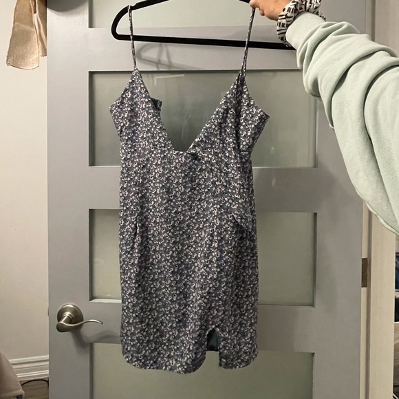 imagine it yours small dress - Picture 3 of 3